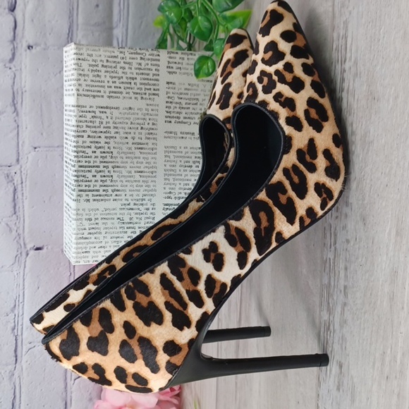 Alice + Olivia Leopard Print Calf Hair Heels - NWOT - Picture 4 of 12